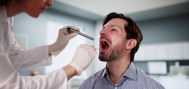 Blocked salivary gland symptoms, salivary duct blockage, salivary gland swelling